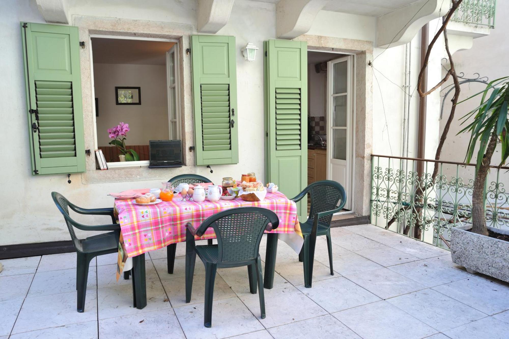 Hotel Sole Holiday Arco Exterior foto