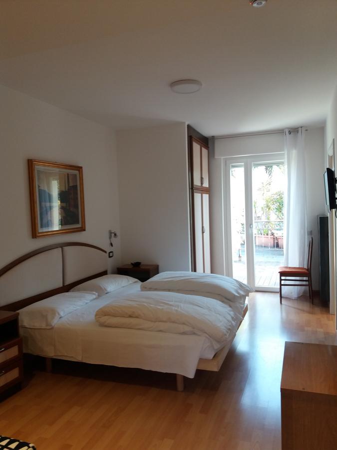 Hotel Sole Holiday Arco Exterior foto