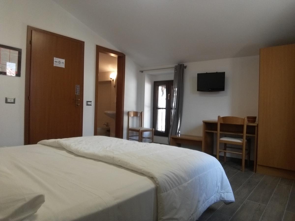 Hotel Sole Holiday Arco Exterior foto